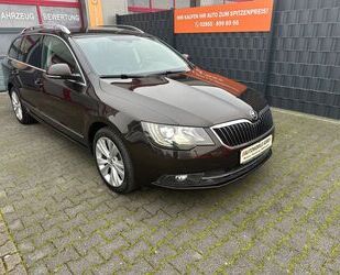 Skoda Skoda Superb Combi Elegance/Leder/Navi/Xenon Gebrauchtwagen