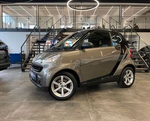 Smart Smart ForTwo 62kW *KLIMA*RADIO*SHZ*PANORAMAGLASDAC Gebrauchtwagen