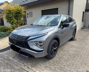 Mitsubishi Mitsubishi Eclipse Cross 2.4 PLUG-IN HYBRID 4WD Se Gebrauchtwagen