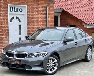 BMW BMW 320 3Lim.320i*CARPLAY/NAVI/SHZ/LANE-ASSIST/PDC Gebrauchtwagen