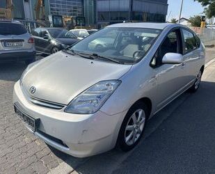 Toyota Toyota Prius Sol 1.5 +Automatik+Klima+Scheckheft Gebrauchtwagen