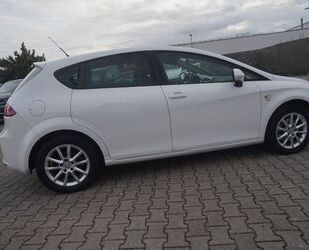 Seat Seat Leon Ref.Copa Aut*NAV*LEDER*SHZ*PDC*Temp*Euro Gebrauchtwagen