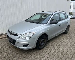 Hyundai Hyundai i30 cw Edition+1,6CRDI*Klima* Gebrauchtwagen