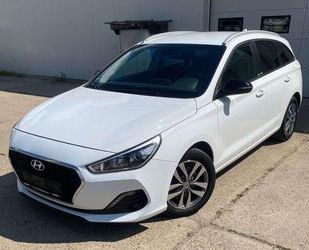 Hyundai Hyundai i30 YES Klimatronic,Navi,Sitz und Lenkrad Gebrauchtwagen