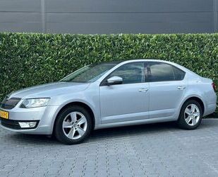 Skoda Skoda Octavia 1.2 TSI GROOT panorama dach Tempomat Gebrauchtwagen