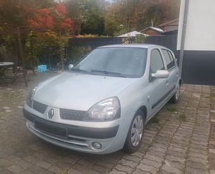 Renault Renault Clio Chiemsee 1.2 16V Chiemsee Gebrauchtwagen