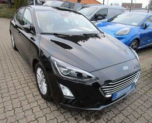 Ford Ford Focus Fließheck 1.0 EB TITANIUM/LED/Panodach Gebrauchtwagen