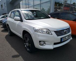 Toyota Toyota RAV 4 2,0L 4x4 Travel Automatik AHK TOP-ZUS Gebrauchtwagen