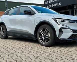 Renault Renault Megane Paket Equilibre EV60 220hp optimum Gebrauchtwagen