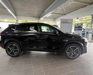 Nissan Nissan Qashqai 1.3 TEKNA+ plus VC+ACC+PANO+360°+Hu Gebrauchtwagen