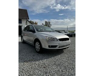 Ford Ford Focus Lim. Style, Klima , Sitzheizung , PDC Gebrauchtwagen