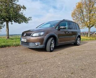 VW Volkswagen VW Touran 1.4 DSG - Erdgas - AHK - TGI Gebrauchtwagen