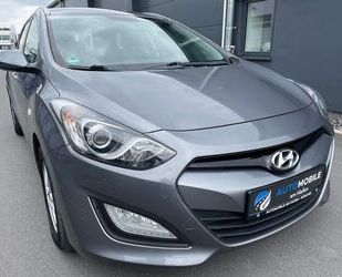 Hyundai Hyundai i30 CW FIFA World Cup Edition 1.4*KLIM*PDC Gebrauchtwagen