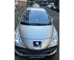 Peugeot Peugeot 207 TUV NEU/ SEHR SAUBER Gebrauchtwagen