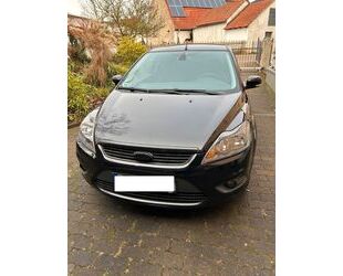 Ford Ford Focus 1,8 Titanium Fließheck Gebrauchtwagen