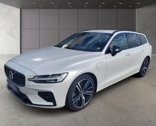 Volvo Volvo V60 R Design AWD Leder Sensus Navi dig.Cockp Gebrauchtwagen