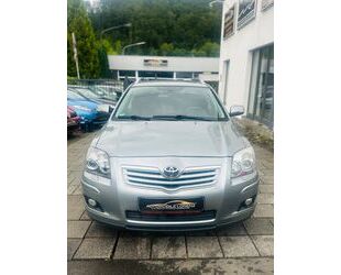 Toyota Toyota Avensis Kombi 2.4 Executive Gebrauchtwagen