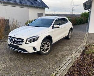 Mercedes-Benz Mercedes-Benz GLA 180 - top Zustand, LED,Scheckhef Gebrauchtwagen