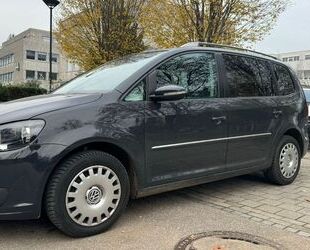 VW Volkswagen Touran Highline 2,0 % Finanzierung Gebrauchtwagen