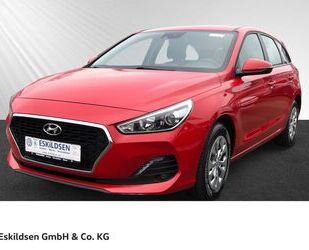 Hyundai Hyundai i30 cw Pure 1.4 TEMPOMAT+KLIMA+USB+MULTIFU Gebrauchtwagen