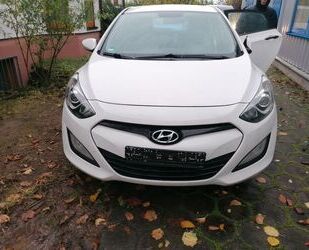 Hyundai Hyundai i30 Alu.8fach.1A.Tüneu.1Hand Gebrauchtwagen