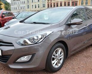 Hyundai Hyundai i30 cw Automatik Klimaautomatik Sitzheizun Gebrauchtwagen