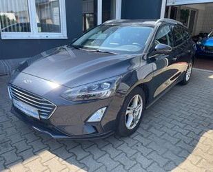 Ford Ford Focus Kombi TDCi150 Auto LED/ACC/NAV/LMF/WiPA Gebrauchtwagen