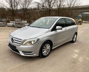 Mercedes-Benz Mercedes-Benz B 200 BlueEFF/NAVI/XENON/KAMERA/SITZ Gebrauchtwagen