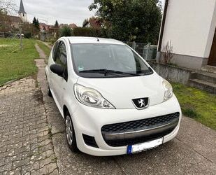 Peugeot Peugeot 107 Petit Filou 70 Petit Filou - wenig Kil Gebrauchtwagen