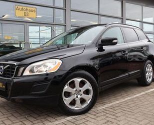 Volvo Volvo XC60 2.4 D5 Moment. AWD/AC/Leder/SHZ/Wi Pake Gebrauchtwagen