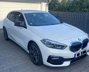 BMW BMW 118i Sport Line LED*SHZ*TEMP*PDC*DAB*WLAN Gebrauchtwagen