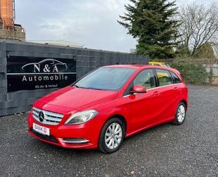 Mercedes-Benz Mercedes-Benz B 180 CDI *Bi-Xenon*Navi*LED*AHK*Led Gebrauchtwagen