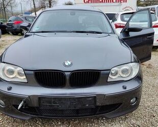 BMW BMW 120i Lim. M Paket * LEDER* XENON* GSD* Alus* Gebrauchtwagen