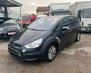 Ford Ford S-MAX 2,3 Titanium Automatik Panorama Alu Shz Gebrauchtwagen