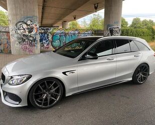 Mercedes-Benz Mercedes-Benz C 220 d 4MATIC T AMG Line Autom. AMG Gebrauchtwagen