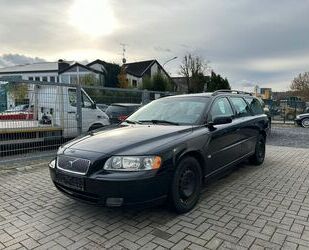 Volvo Volvo V70 Kombi 2.4 Momentum Gebrauchtwagen