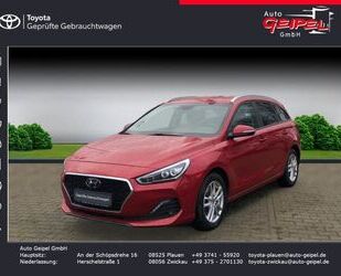 Hyundai Hyundai i30 Kombi 1.6 CRDI DCT Premium Navi Gebrauchtwagen