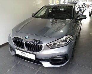 BMW BMW 120 i Sport Line Klimaautomatik Navigation DAB Gebrauchtwagen