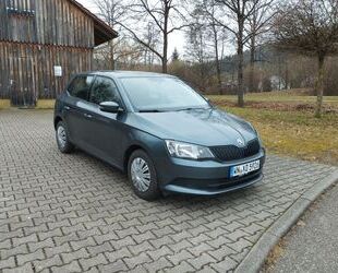 Skoda Skoda Fabia 1.0l MPI 44kW Tüv bis 09.2026 Gebrauchtwagen