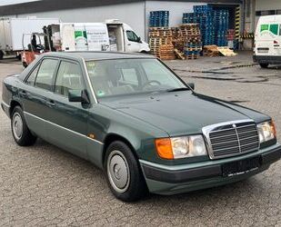 Mercedes-Benz Mercedes-Benz 250D Oldtimer -Automatik - Klima - L Oldtimer