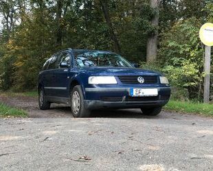 VW Volkswagen Passat Variant 1.6 Basis Gebrauchtwagen