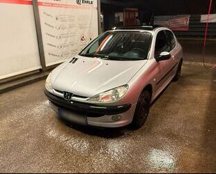 Peugeot Peugeot 206 1.4 Premium 75 Premium Gebrauchtwagen