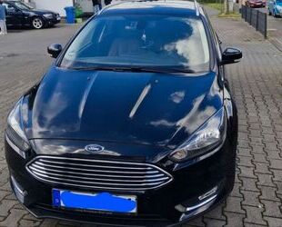 Ford Ford Focus 1,5 TDCi 88kW PowerSh. Titanium Turnie. Gebrauchtwagen