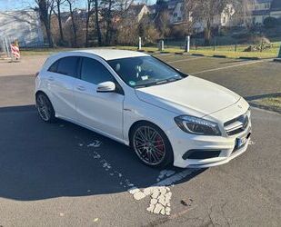 Mercedes-Benz Mercedes-Benz A 45 AMG 4MATIC AMG Gebrauchtwagen