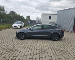 Tesla Model 3 Gebrauchtwagen