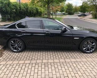 BMW BMW 530d xDrive A -ACC HUD PDC VOLLLEDER EU6 SHZ Gebrauchtwagen