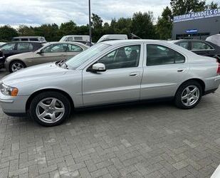 Volvo Volvo S60 Lim. 2.4 Kinetic KLIMA,PDC,TEMPOMAT,AHK Gebrauchtwagen