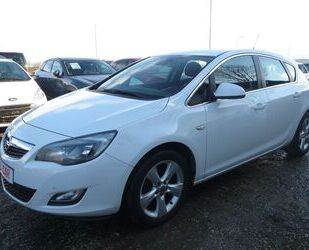 Opel Opel Astra J Lim. 5-trg.1.4 Turbo Sport*SHZ*Tempo Gebrauchtwagen