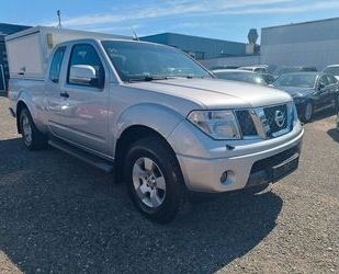 Nissan Nissan Navara Pickup 1 1/2 kabiner 4X4/StandH./Kof Gebrauchtwagen