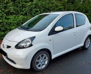 Toyota Toyota Aygo (X) 1,0 Cool 5-türig HU Neu Allwetterr Gebrauchtwagen